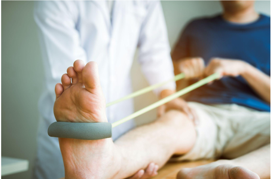 adductor muscle tear treatment