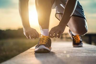How to treat metatarsal stress fractures. A metatarsal stress fracture is a small hairline crack in one of the long bones in the foot.  It's caused by repetitive stress on the bone, like from running or jumping. Metatarsal stress fractures are common in a